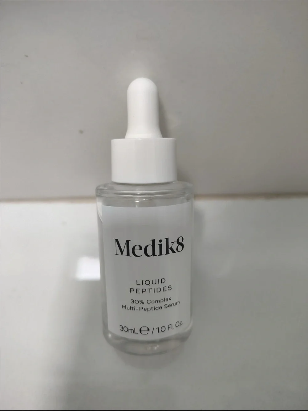 Medik8 Liquid Peptides Multi-Peptide Serum — White